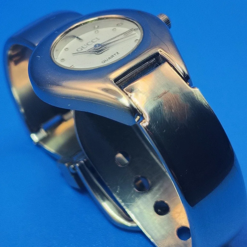Vintage 1990 GUCCI Bangel Swiss Made‎ Women's Quartz Luxury Watch SS Strap Resto